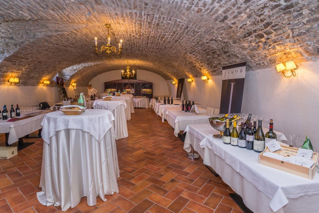 Heritage Hotel Martinis Marchi Maslinica Extérieur photo